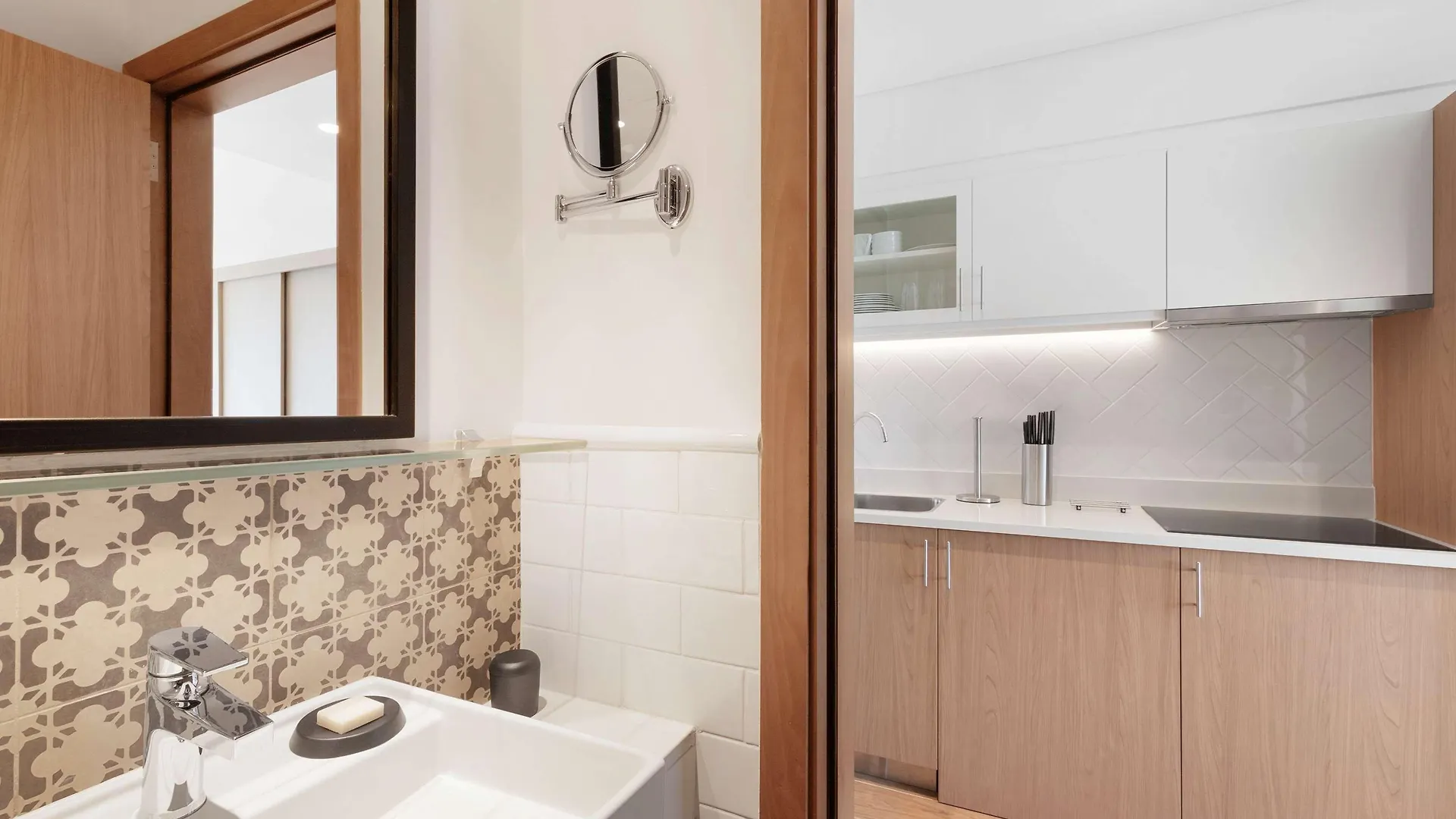 Aparthotel Adagio Dubai Deira United Arab Emirates